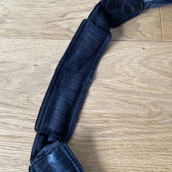 MATT & NAT Vegan Hobo Purse - Picture 8 of 12